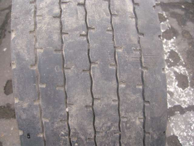 Opona używana 295/60R22.5 Goodyear BIEZNIKOWANA