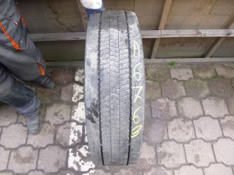 Opona używana 275/70R22,5 Continental PIRELLI MC01