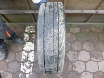 Opona używana 275/70R22,5 Pirelli MC01