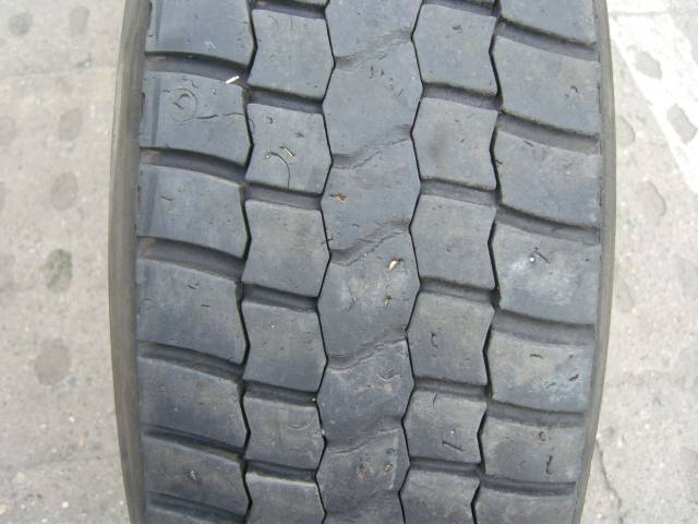 Opona używana 315/80R22,5 TEAMSTAR WZÓR DUNLOP