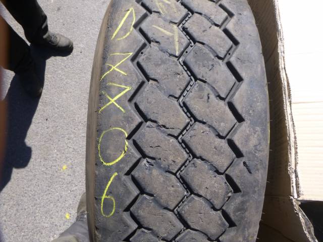 Opona używana 385/65R22,5 Dunlop SP282