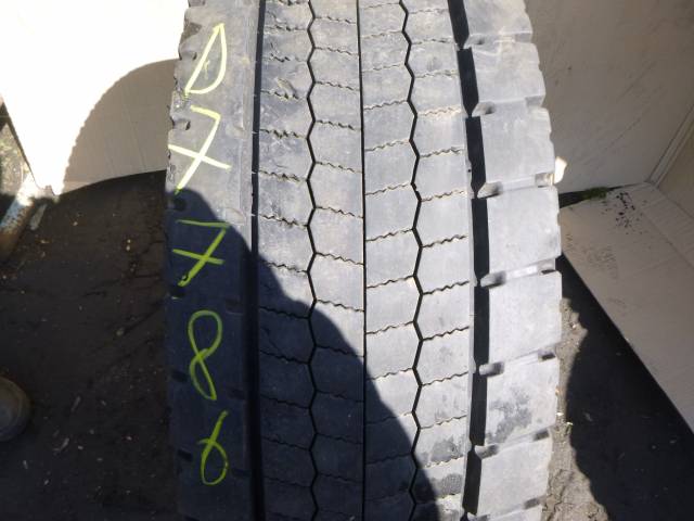 Opona używana 295/55R22,5 Hankook DL10+