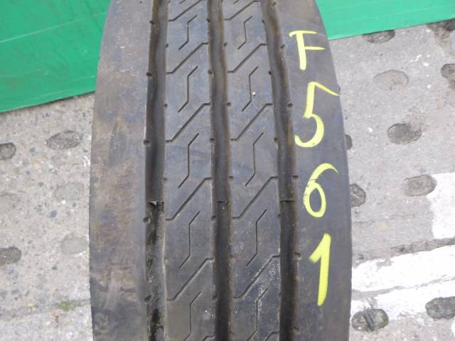 Opona używana 215/75R17,5 CROSSWIND CWT20E