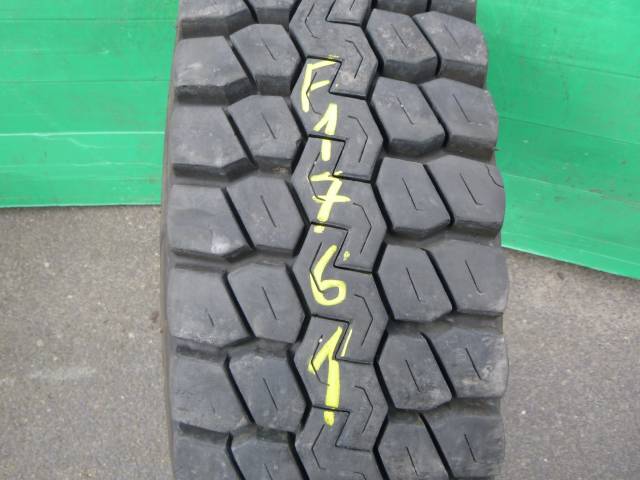 Opona używana 10R22,5 Dunlop SP431