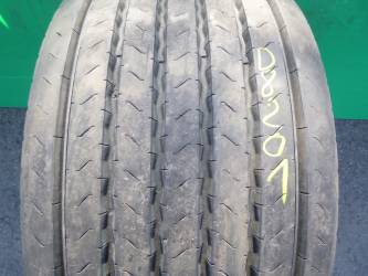 Opona używana 445/45R19,5 BENCHMARK T820