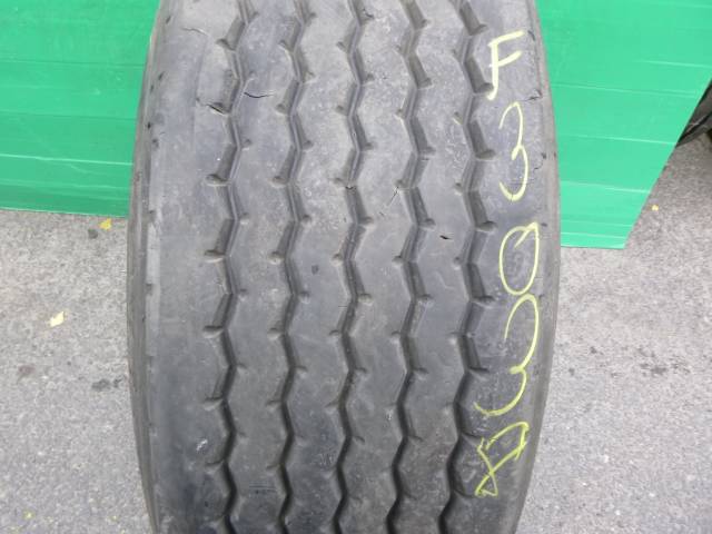 Opona używana 385/65R22,5 Bridgestone PIRELLI ST35