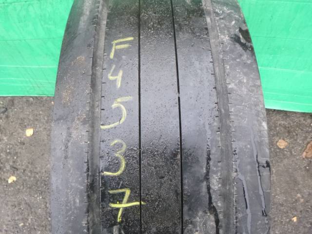 Opona używana 285/70R19,5 Goodyear LHT