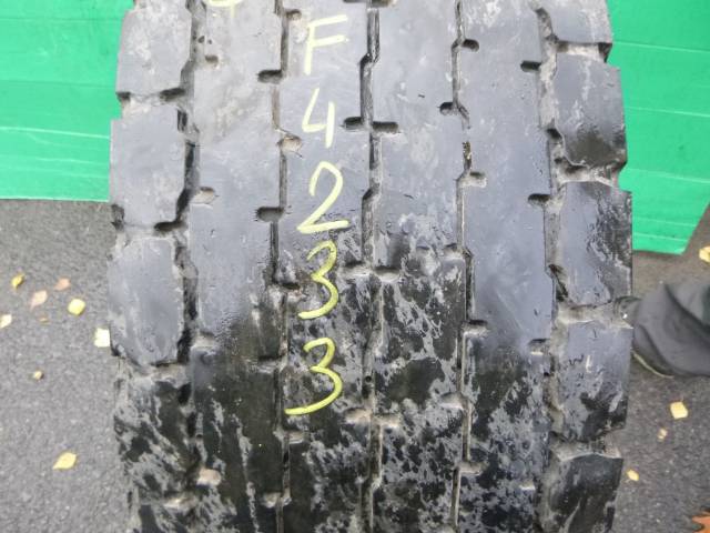 Opona używana 295/80R22,5 Dunlop SP462