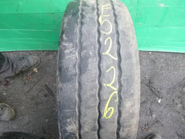 Opona używana 245/70R17,5 Bridgestone R-TRAILER 001