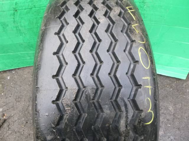 Opona używana 385/65R22,5 Dunlop BIEŻNIKOWANA