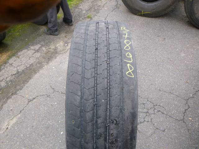 Opona używana 315/70R22,5 Bridgestone R297