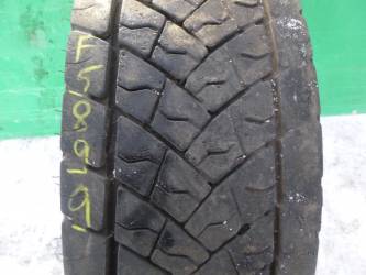 Opona używana 285/70R19,5 Goodyear KMAX D