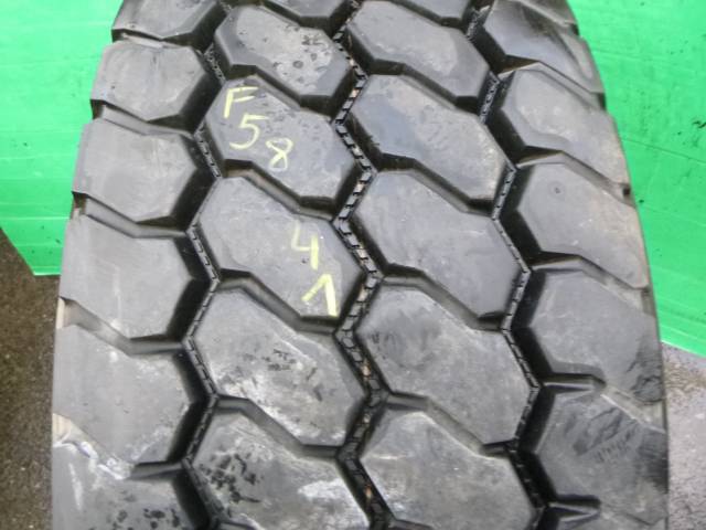 Opona używana 425/65R22,5 Dunlop SP281