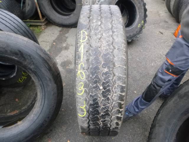 Opona używana 315/80R22,5 Toyo M142Z