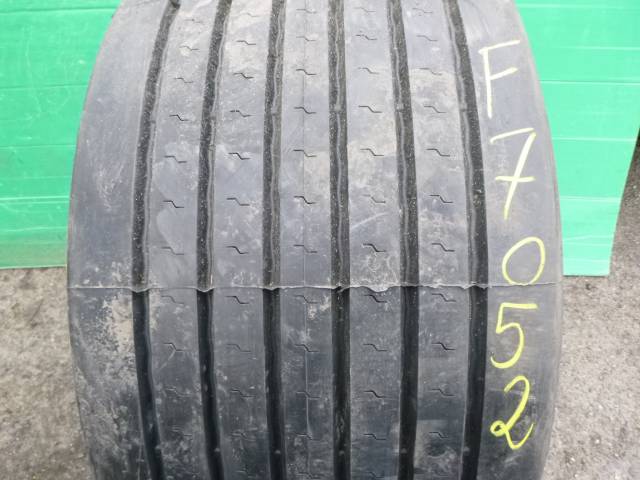 Opona używana 445/45R19,5 Michelin BIEŻNIKOWANA