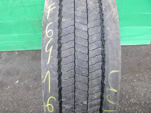 Opona używana 275/70R22,5 Pirelli U02 URBAN -E PRO