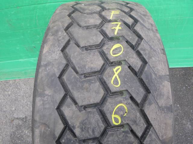 Opona używana 385/55R22,5 Goodyear BIEŻNIKOWANA