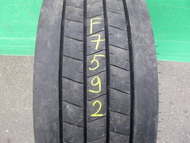 Opona używana 275/70R22,5 Goodyear URBAN MAX MCD