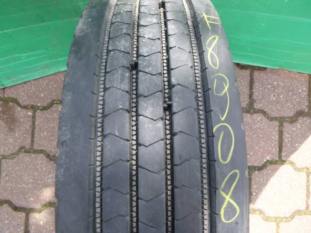 Opona używana 205/65R17,5 Bridgestone R166