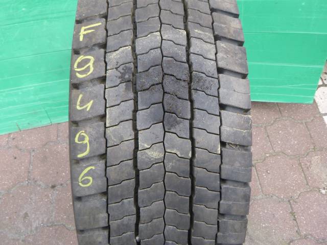 Opona używana 295/60R22,5 Dunlop BIEŻNIKOWANA