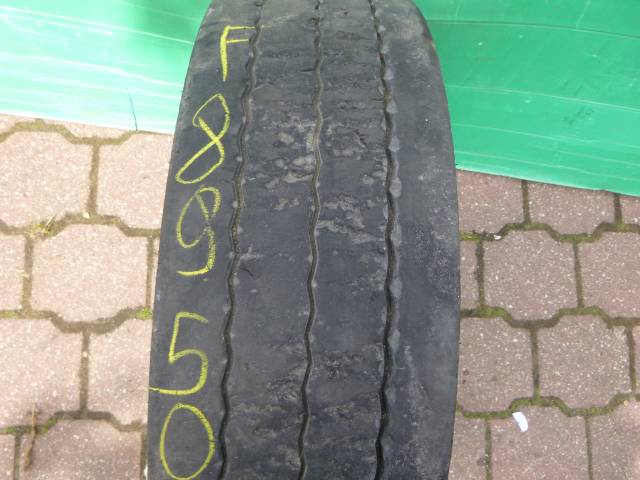 Opona używana 215/75R17,5 Continental HTR2
