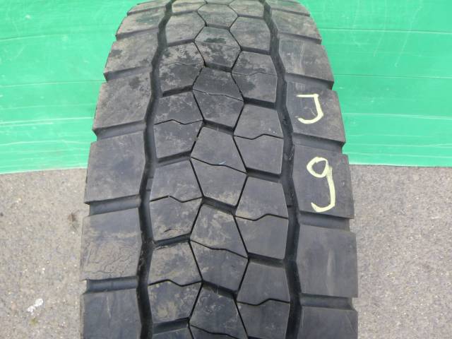 Opona używana 285/70R19,5 Bridgestone R-DRIVE 002