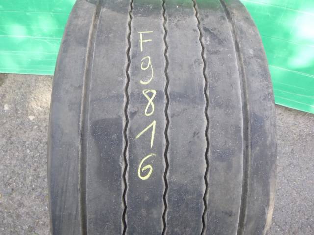 Opona używana 435/50R19,5 KRONE BIEŻNIKOWANA
