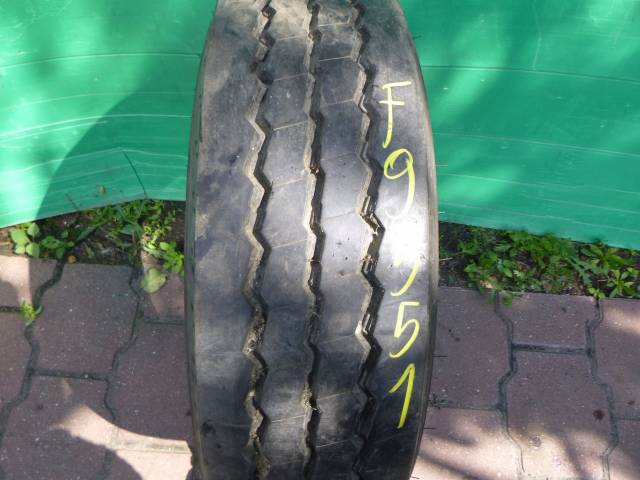 Opona używana 205/65R17,5 Pirelli ST55