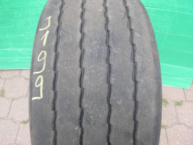 Opona używana 385/55R22,5 Goodyear MICHELIN X-MULTI T