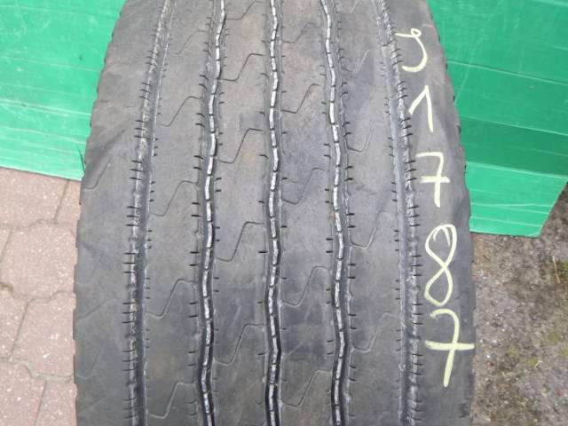 Opona używana 315/60R22,5 Kumho KRS03