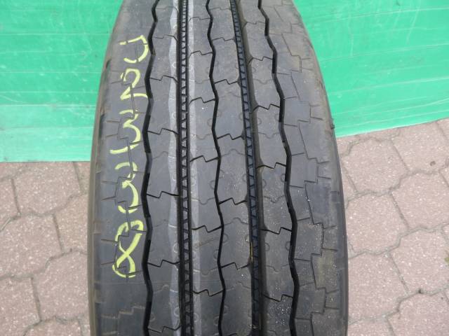 Opona używana 275/70R22,5 Michelin BIEŻNIKOWANA