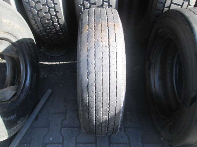 Opona używana 205/75R17.5 Semperit EURO-STEEL