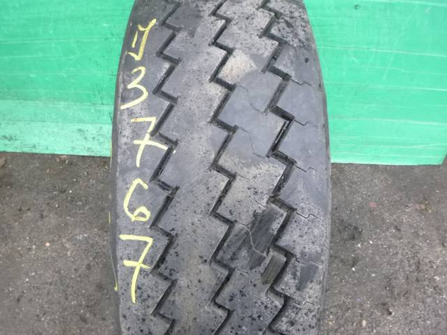 Opona używana 275/70R22,5 Pirelli BIEŻNIKOWANA