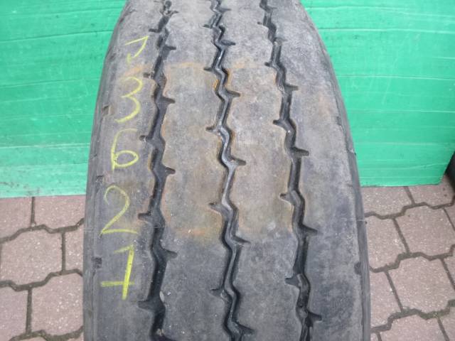 Opona używana 315/80R22,5 Matador BIEŻNIKOWANA