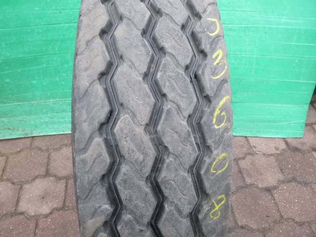 Opona używana 295/80R22,5 Michelin BIEŻNIKOWANA