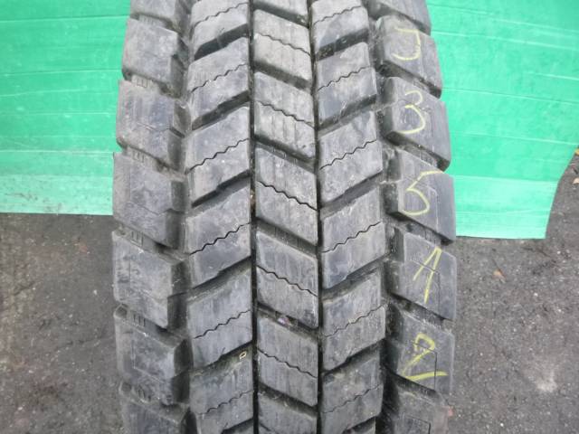 Opona używana 315/80R22,5 Semperit RUNNER D2