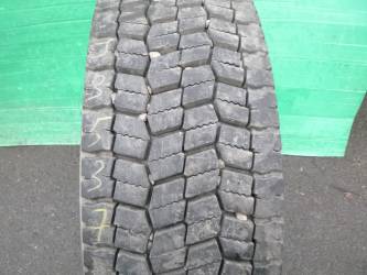 Opona używana 315/80R22,5 Pirelli MICHELIN XW4S