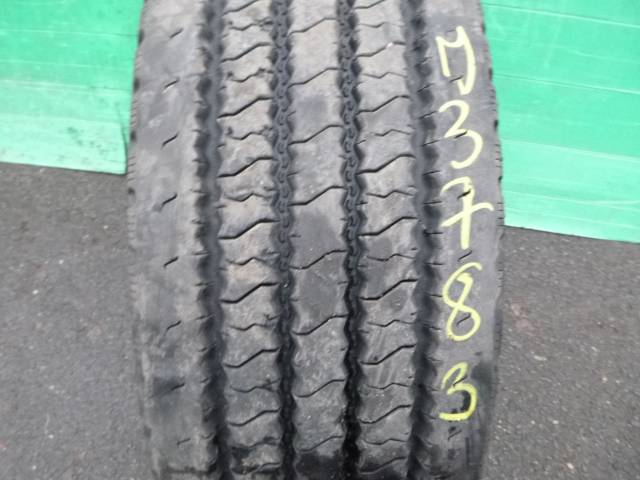 Opona używana 285/70R19,5 Yokohama RY023T