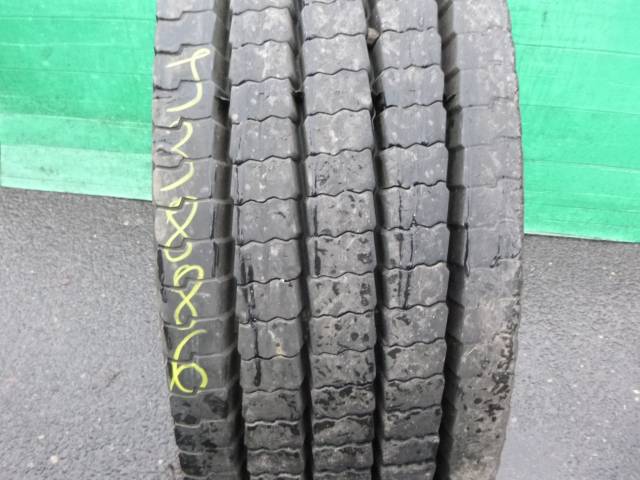 Opona używana 275/70R22,5 Goodyear BIEŻNIKOWANA