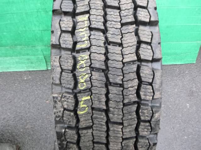 Opona używana 275/70R22,5 Continental BIEŻNIKOWANA