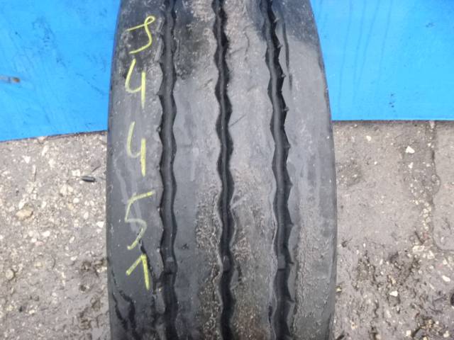 Opona używana 205/65R17,5 Bridgestone R168