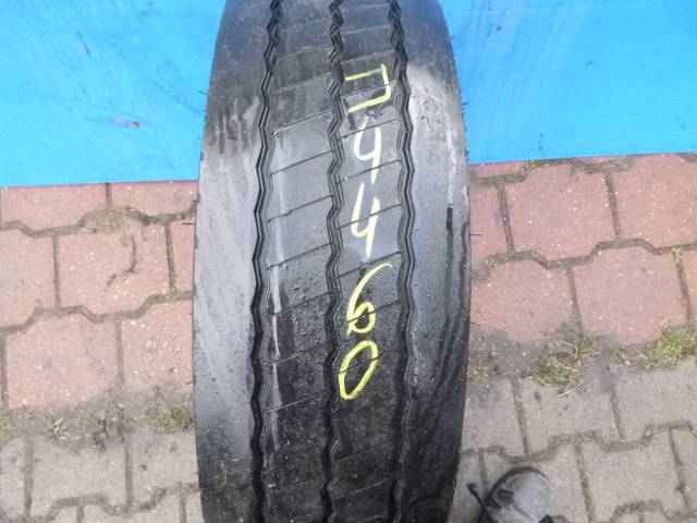 Opona używana 215/75R17,5 Yokohama 121T