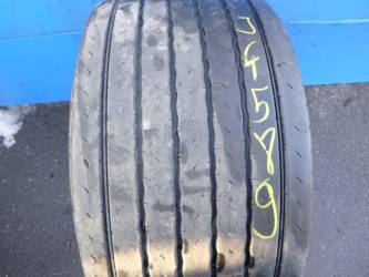 Opona używana 445/45R19,5 BENCHMARK T820