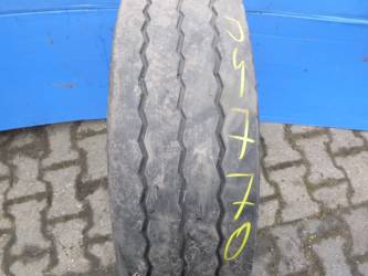 Opona używana 215/75R17,5 Pirelli ST01