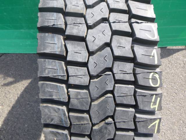 Opona używana 315/70R22,5 Dunlop BIEŻNIKOWANA