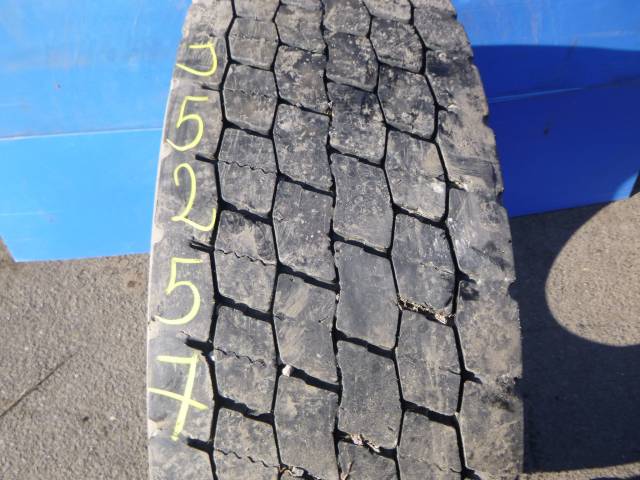 Opona używana 315/80R22,5 Continental BIEŻNIKOWANA