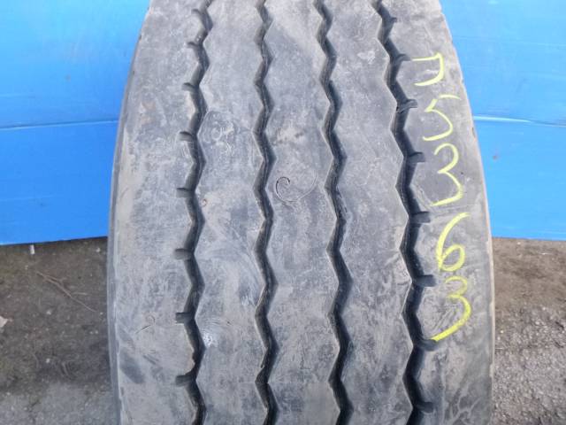 Opona używana 385/65R22,5 Bridgestone BIEŻNIKOWANA