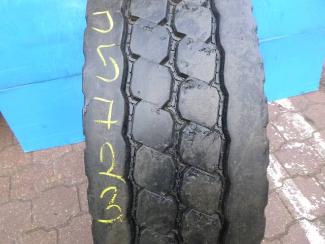 Opona używana 315/80R22,5 Goodyear MSA