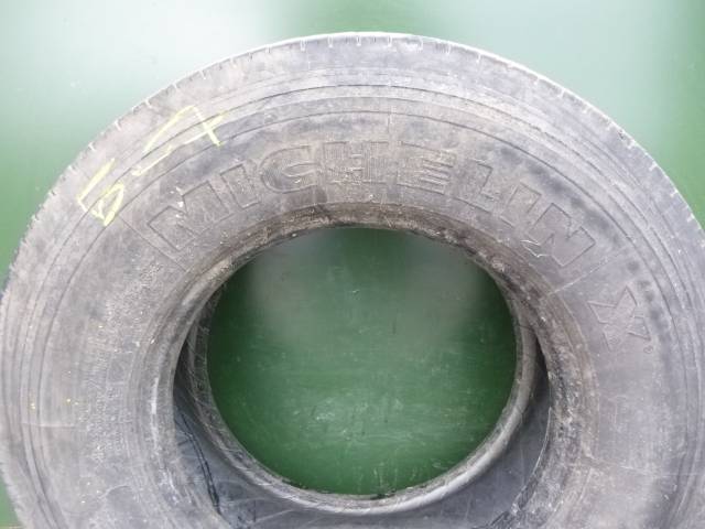 Opona używana 265/70R17,5 Michelin XZE1