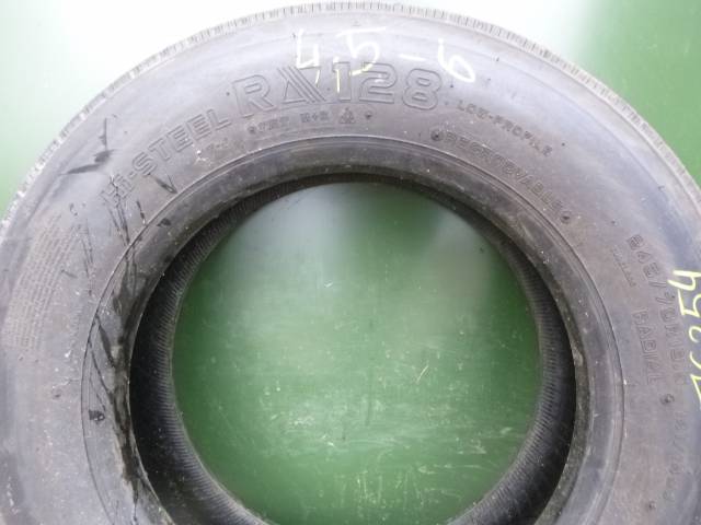 Opona używana 245/70R19,5 Falken RI128